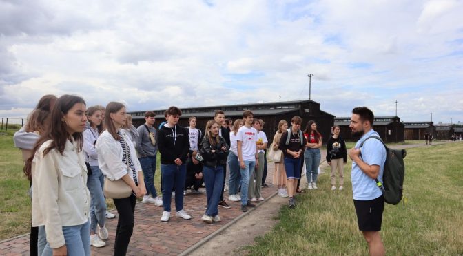 Zwiedzanie Niemieckiego Obozu Koncentracyjnego na Majdanku